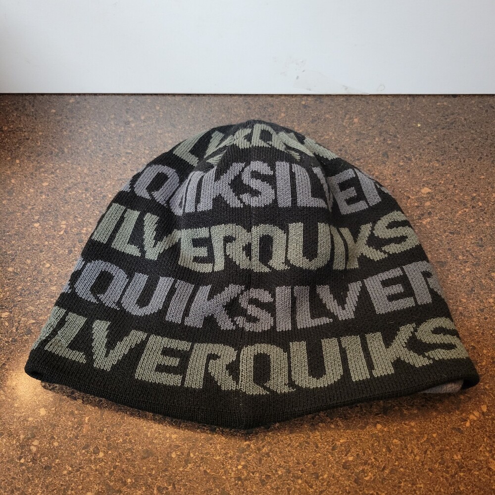 Vintage Quiksilver Beanie Hat Unisex Black Gray Silver Logo Knitted Fleece Lined
